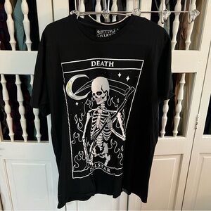 KILLSTAR Thirteen T-shirt Size Large.